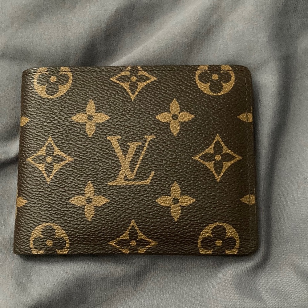Louis V wallet